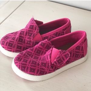 Toms Pink Velcro Toddler Girl Shoe